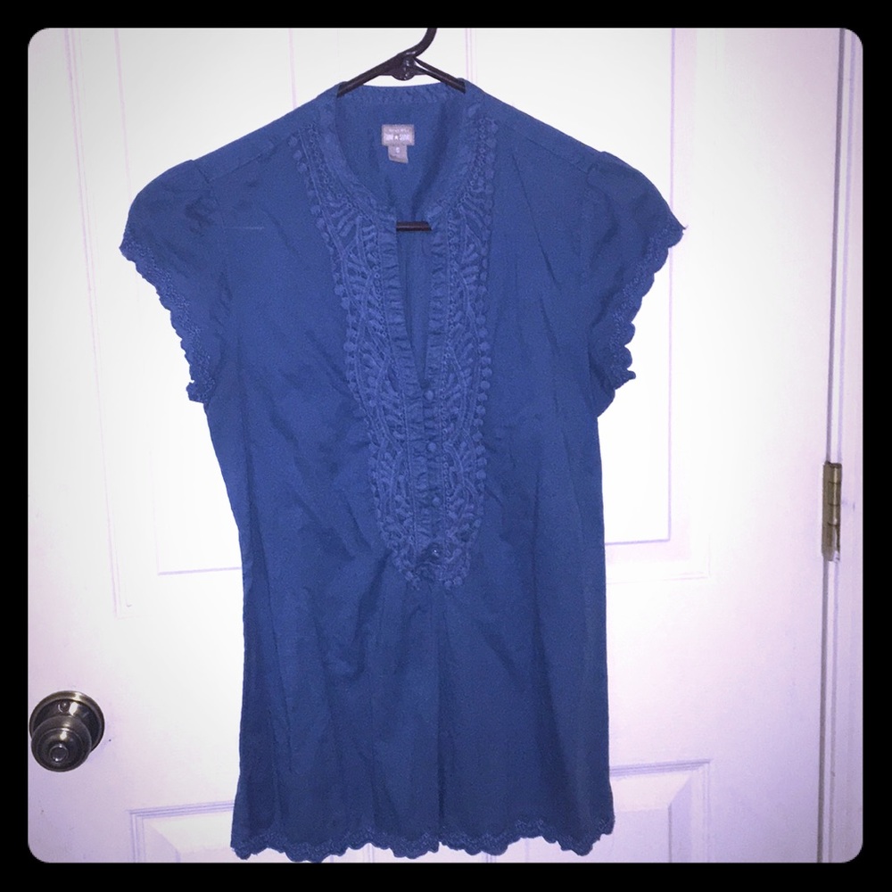 Blue converse top